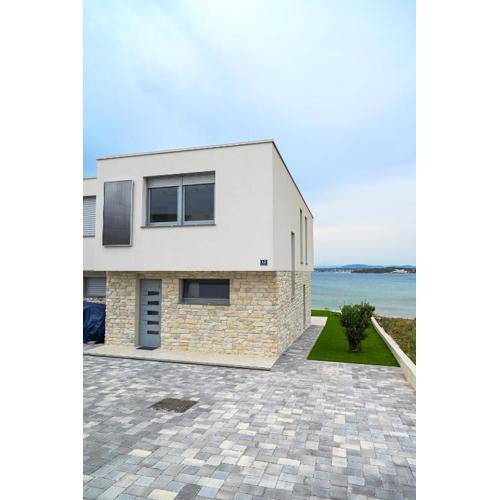 Sea House