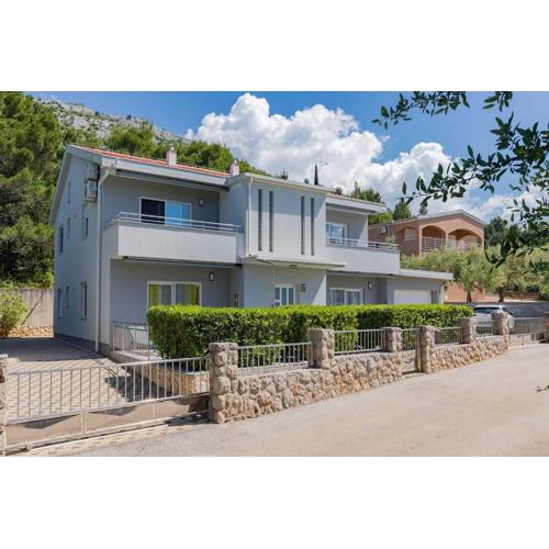 Sea & Stone Apartment No 2 in Starigrad
