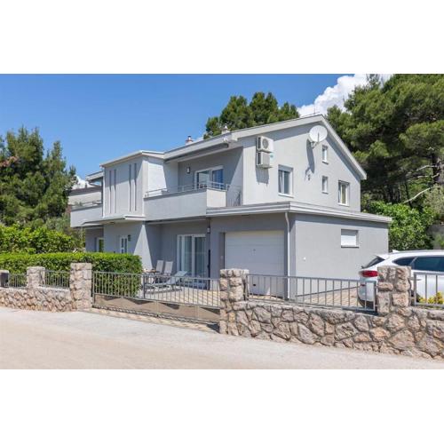 Sea & Stone Apartment No 3 in Starigrad