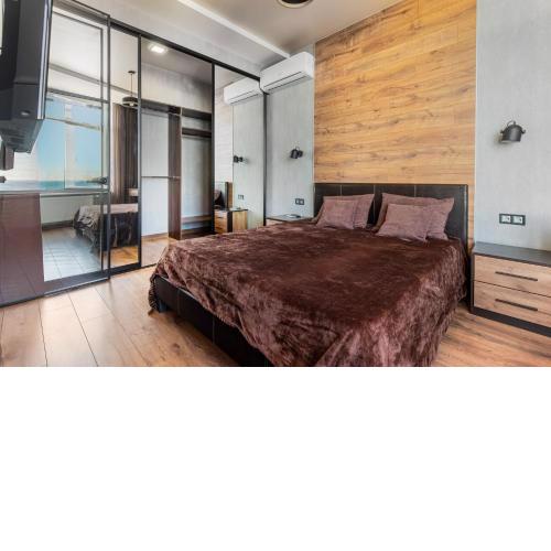 Sea Symphony Wood Style Apartment