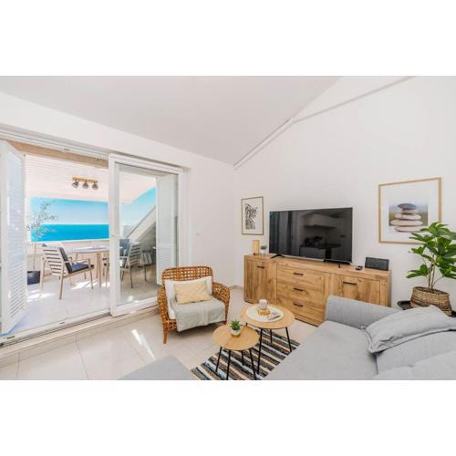 Sea view and More apartment
