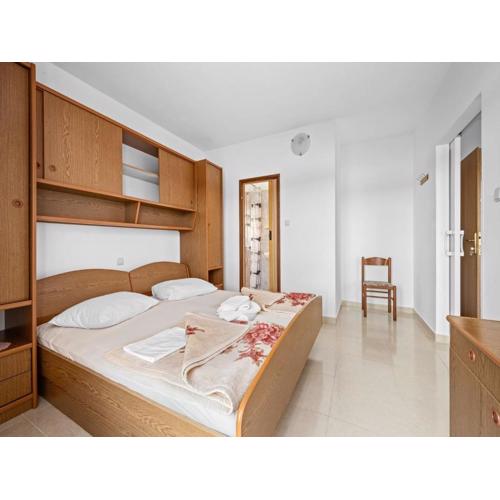 Sea View Apartment in Rab, 500m from beach