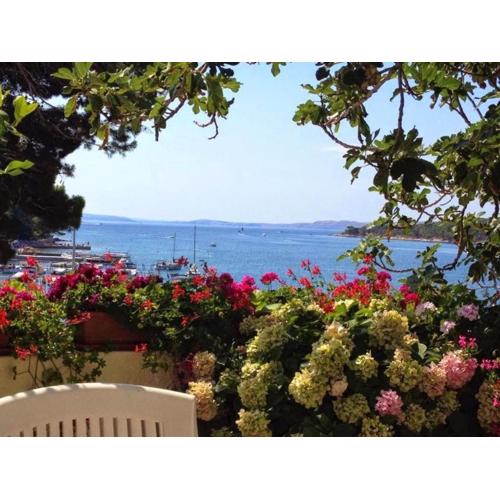 Sea View Apartment Macolic