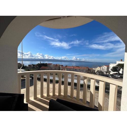 Sea View Apartment near Omiš