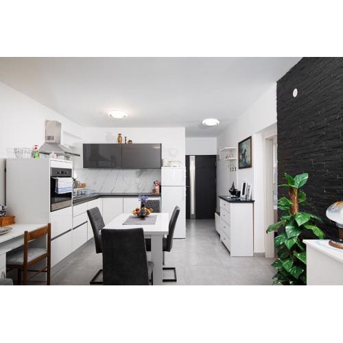 SEA VIEW apartment with FREE parking