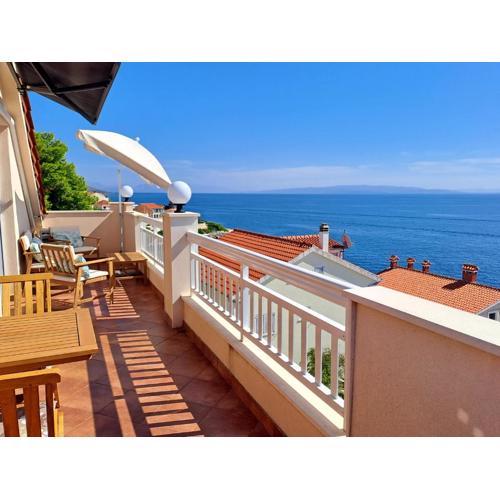 Sea-view apartments, 2 bedrooms, 2 baths, 50 meters from beach!