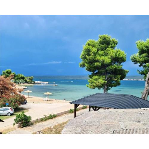 Sea view house Nevidane island Pasman