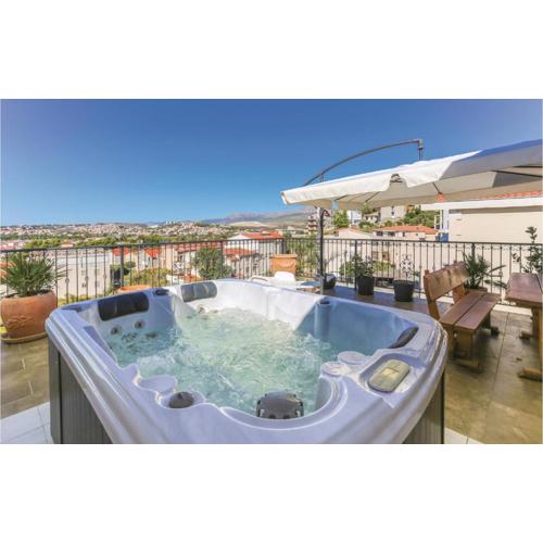 Sea View Jacuzzi Apartment Jo