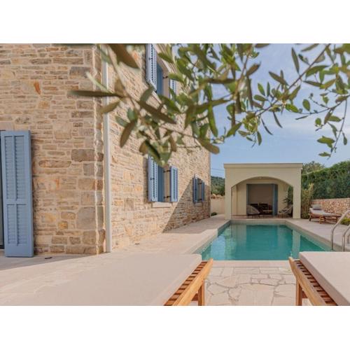 Seafront Villa Adriatica with pool