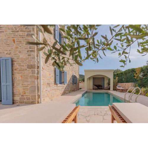 Seafront Villa Adriatica with pool