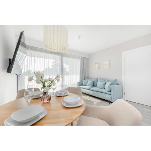 Sea&Lake Studia z Parkingiem w Mielnie by Noclegi Renters