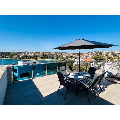 SeaScape Deluxe Residence