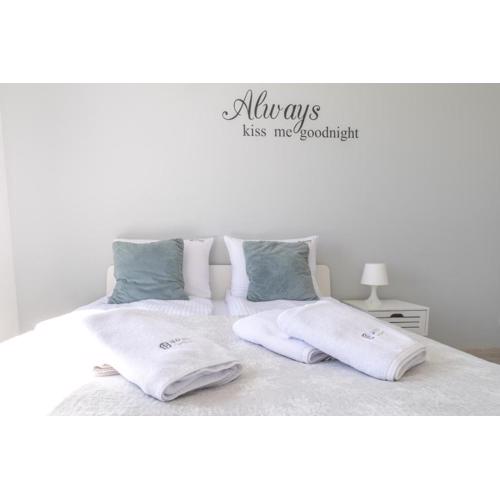 SEASIDE Apartament by Alqueen Apartments