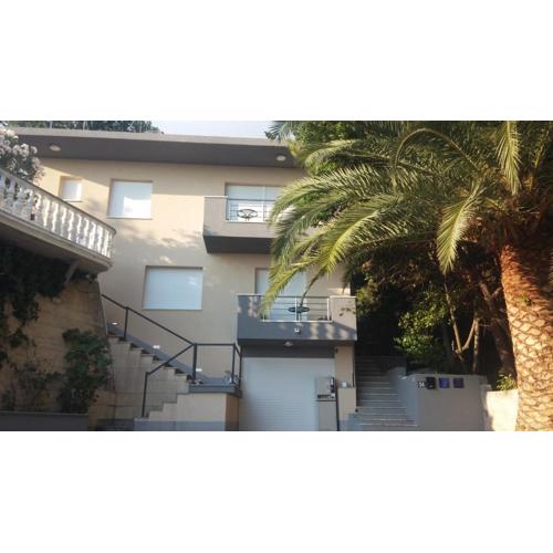 Seaside apartments with a swimming pool Krilo Jesenice, Omis - 13898