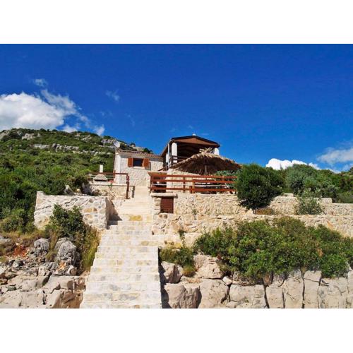 Seaside family friendly house with a swimming pool Cove Ladjin - Landjin, Pasman - 20399