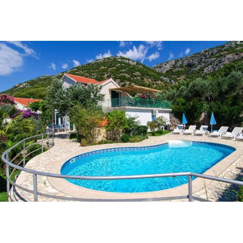 Seaside family friendly house with a swimming pool Viganj, Peljesac - 10253