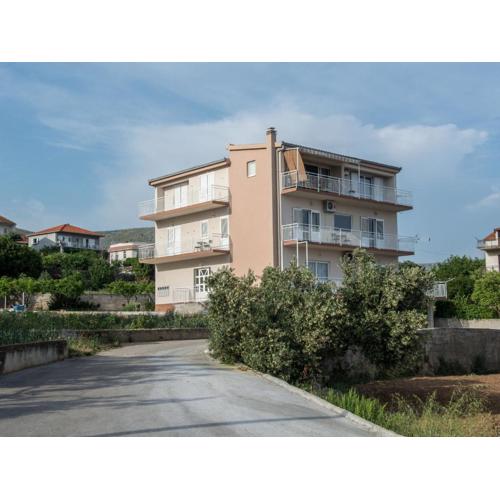 Seaside Getaway in Seget Donji