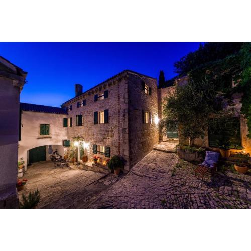 Seaside holiday house Novigrad - 18162