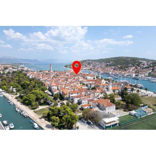 Seaside holiday house Trogir - 23608