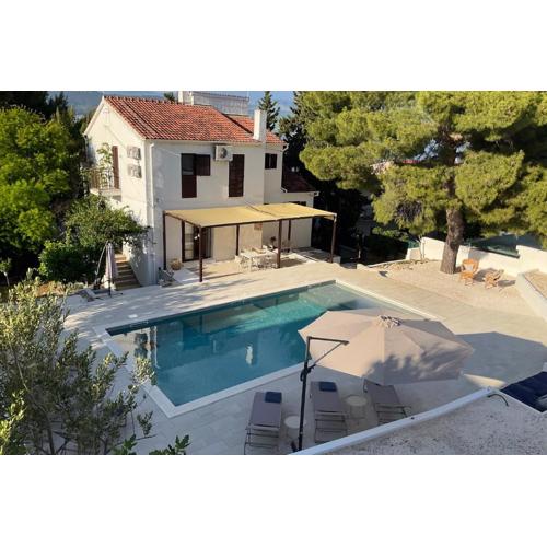 Seaside house with a swimming pool Arbanija, Ciovo - 24430