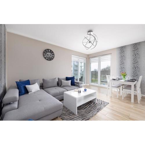 Seaside Porta Mare Apartment with Balcony Kołobrzeg by Noclegi Renters