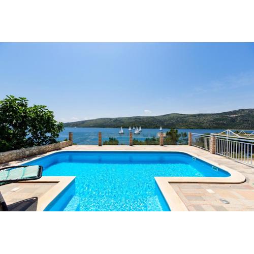 Seaside Villa near Trogir - Poljica