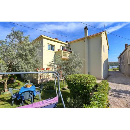 Seaview apartment Aida