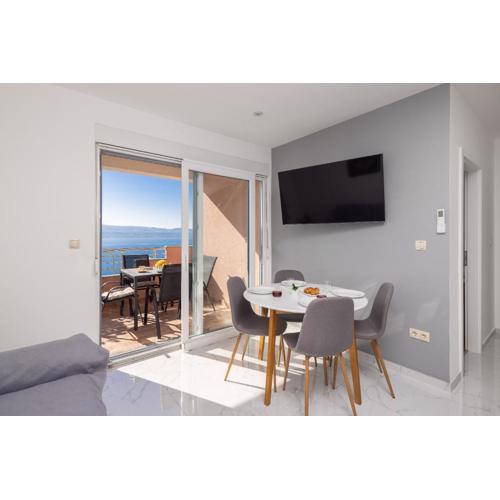 Seaview Apartments