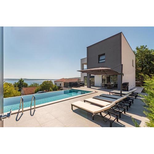 Seaview Villa A`More with heated pool