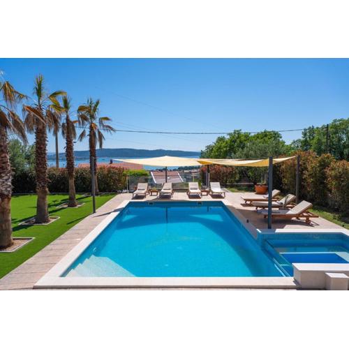 Seaview Villa Stanka with Pool and attached Jacuzzi