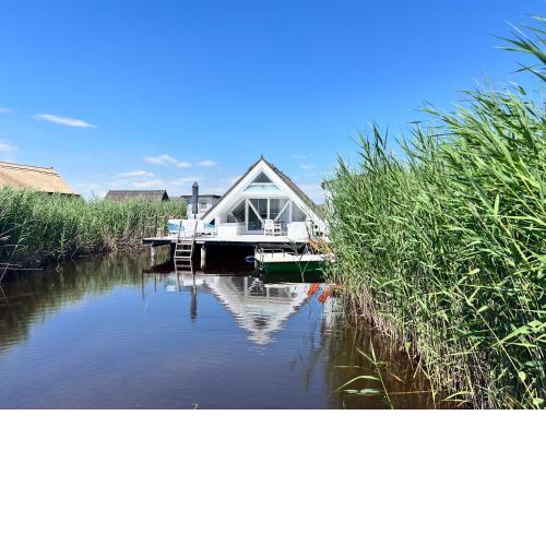Seehütte Neusiedlersee - Strandhaus, Elektroboot inklusive