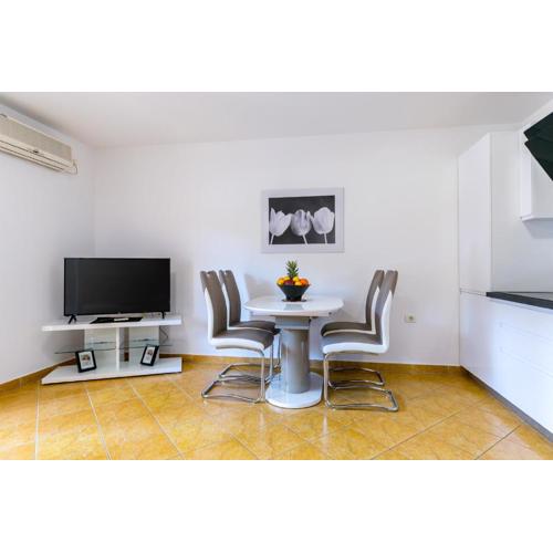 Senad - Apartment VELIKI - MPolo
