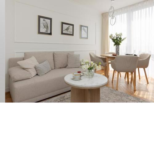 Senatorska Apartment Warsaw by Noclegi Renters