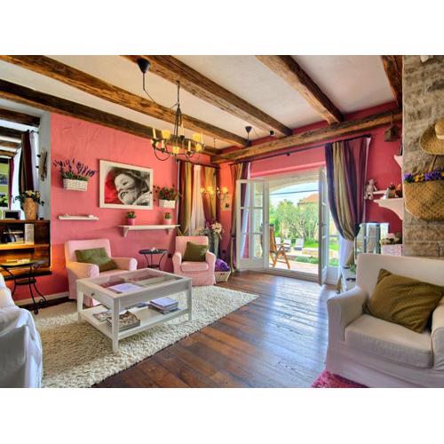 Serene Pet-Friendly Villa