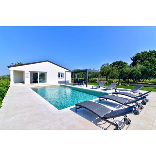 Serenity Majora Villa