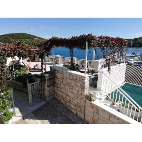 Shell Bay Apartments