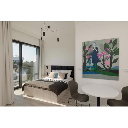 Shellter 33 forRest Art & Design Apartments