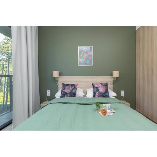Shellter Suita Flora Apartment by Renters Prestige