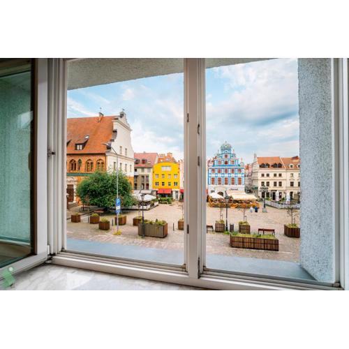SIENNY MARKET 2-Bedroom Apartment Old Town Parking by Stayly