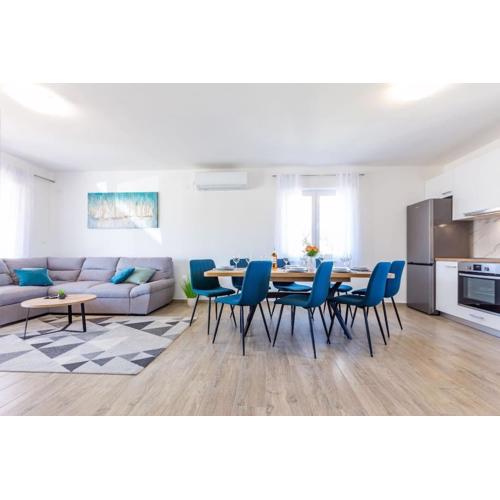 Silvija Holiday Home