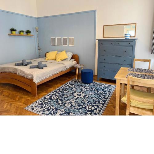 Sip Fifteen city center apartment