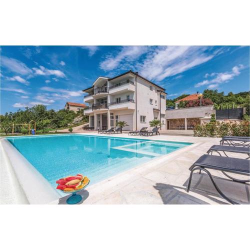 Six-Bedroom Holiday Home In Glavina Donja