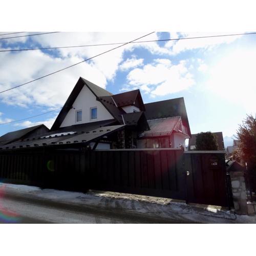Skalny Domek u Dubiny