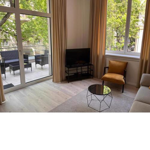 SKAU Gajova Family Two Bedroom Apartment with a Terrace Free Parking