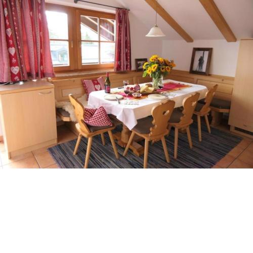 Ski in out! Gemütliche Dachgeschosswohnung