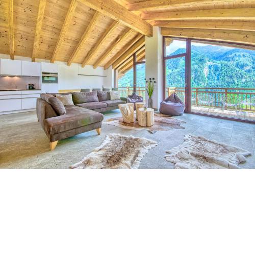 Ski-in Ski-out Chalet Maiskogel "Bergli" - by Alpen Apartments