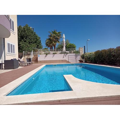 SKY - beautiful rooftop apartment with shared pool