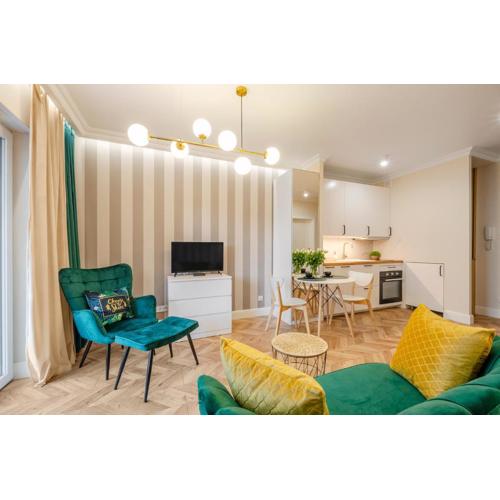 SKY Home- Green Apartament -Manufaktura, Bezpłatny Parking, Klimatyzacja, Dostęp na KOD
