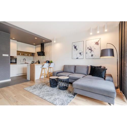 SKY Home- Ilumino Apartment -Centrum, Parking, Klimatyzacja, Dostęp na Kod