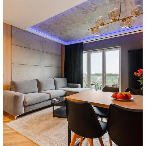 SKY Home- Wood Penthouse -Manufaktura, Parking, Klimatyzacja, Dostęp na Kod